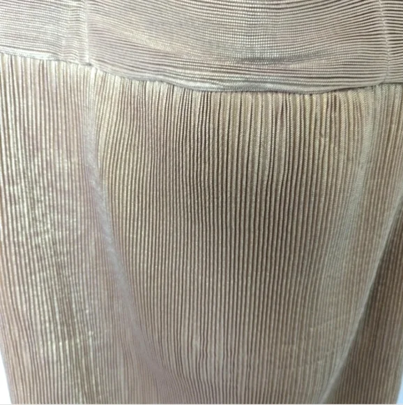 NWT House of CB plisse Isolde dress - Picture 6 of 11